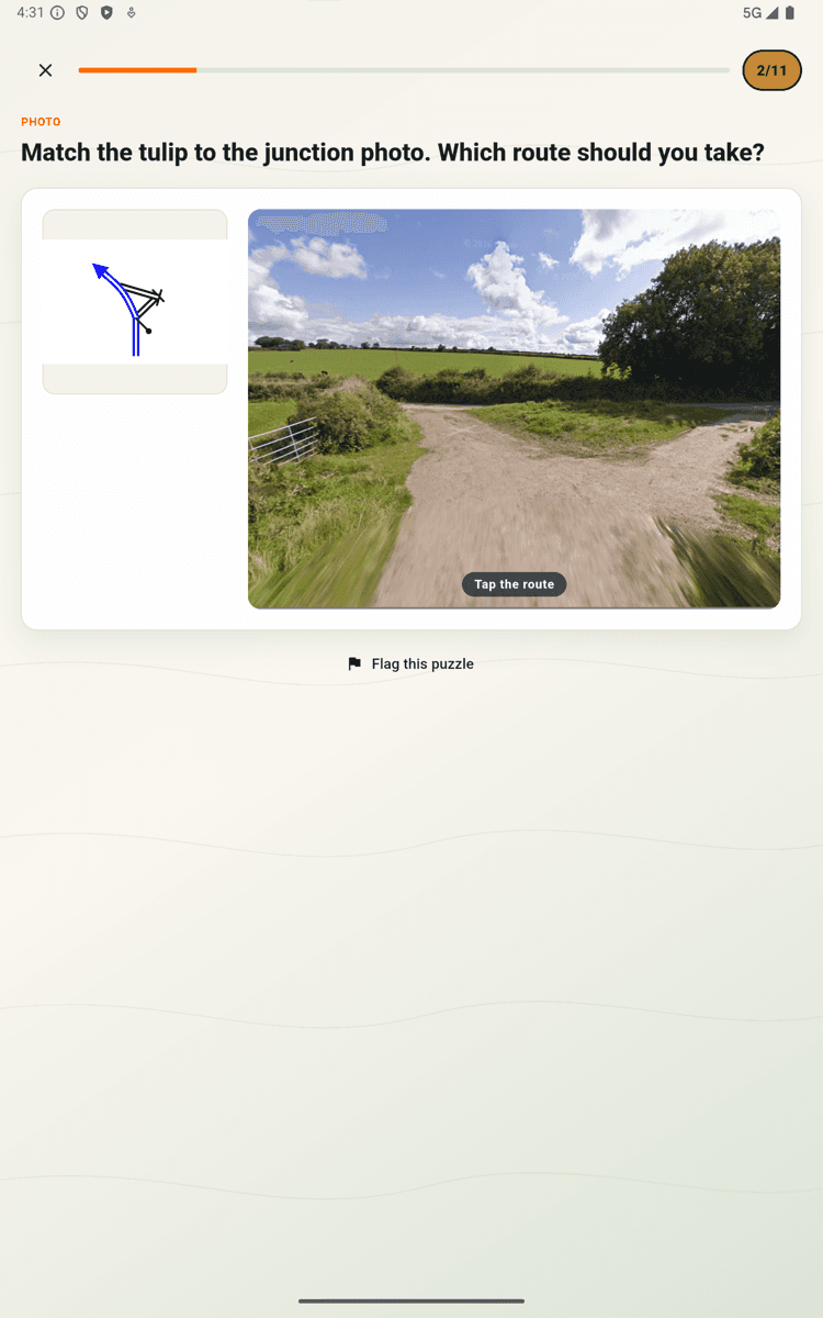 Roadbook Ready tablet training screen matching a tulip to a junction photo